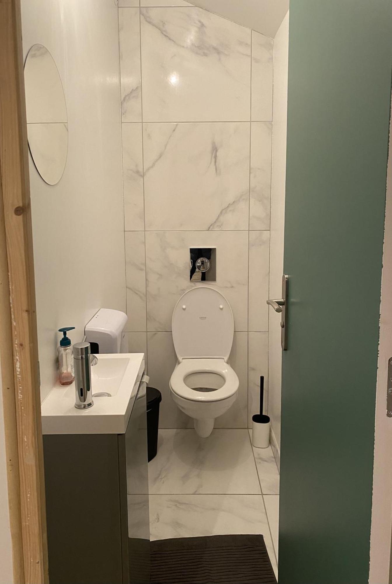 Bohobos Hostel Antibes Exteriör bild